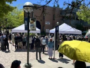 Outside group gathering in Bellevue College quad